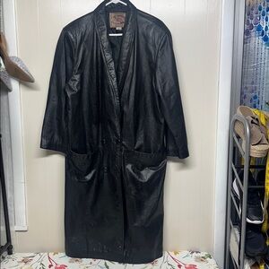 Vintage International Leather Collection size Large Women’s Black Trench Coat